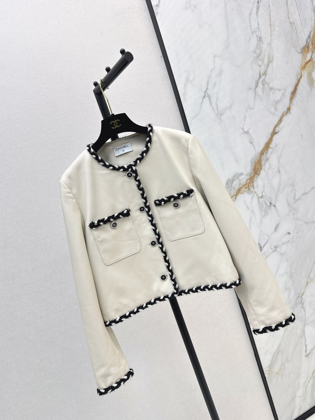 Chan New genuine leather jacket