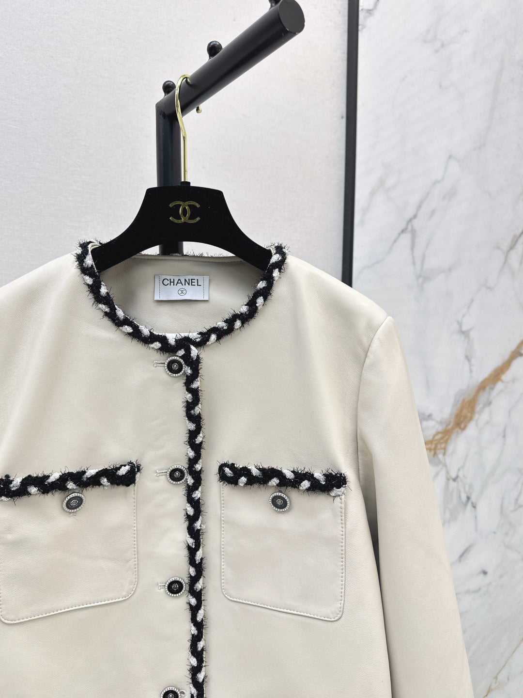 Chan New genuine leather jacket