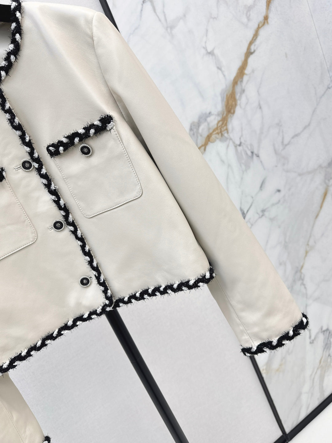 Chan New genuine leather jacket