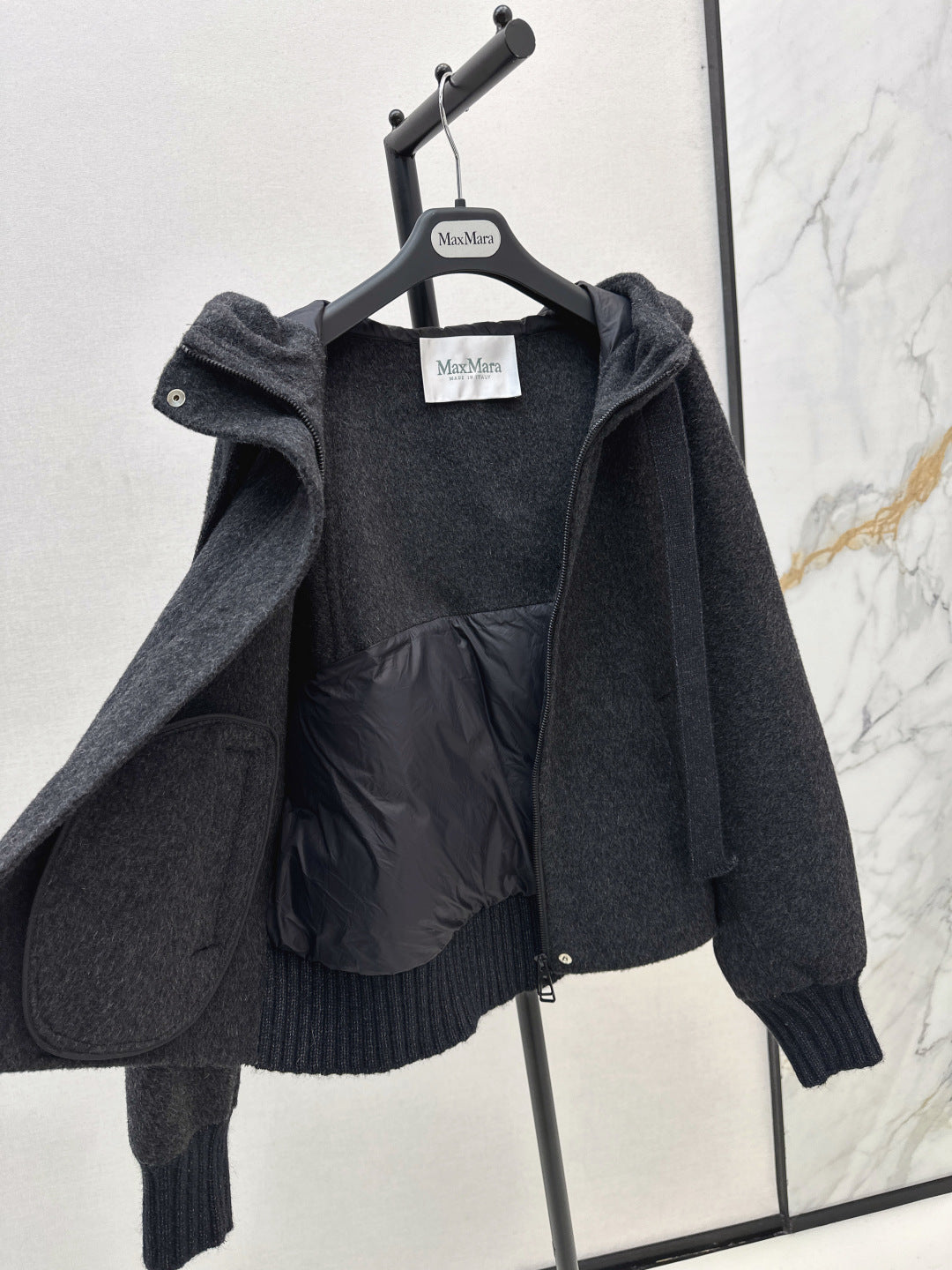 Max New hooded down jacket