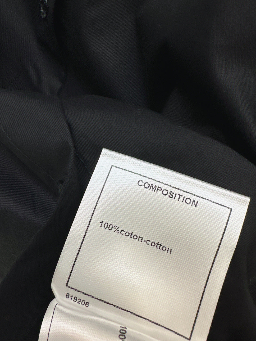 Chan New scarf-decorated shirt