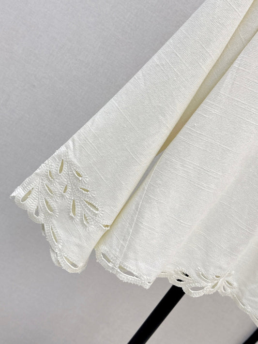 Max New embroidery suit