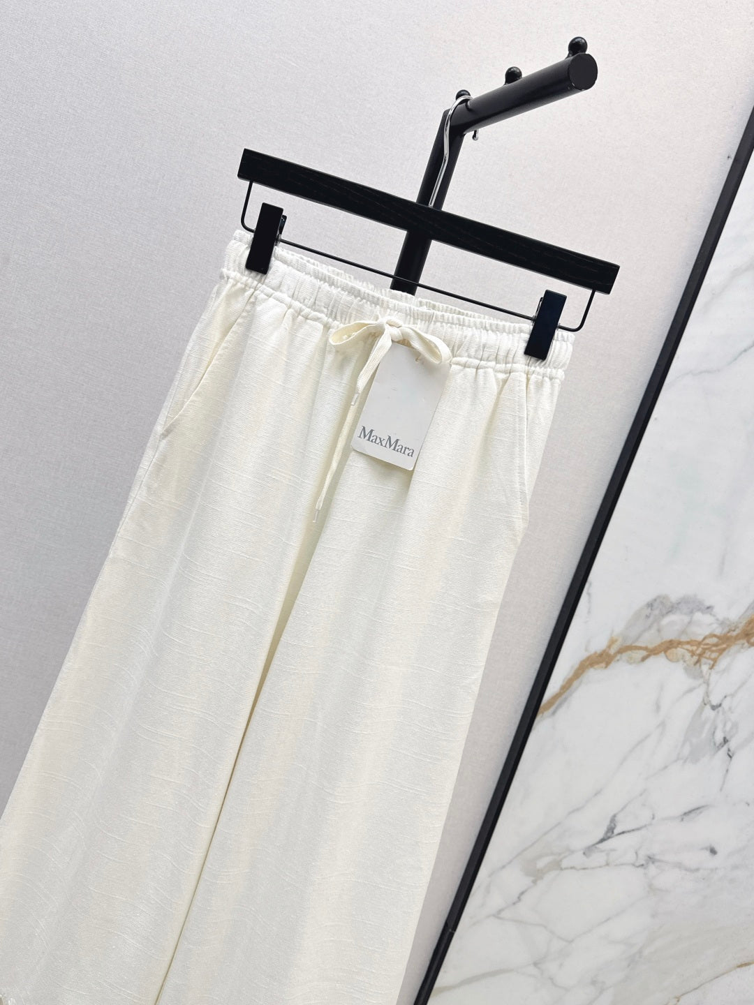 Max New embroidery suit