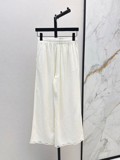 Max New embroidery suit