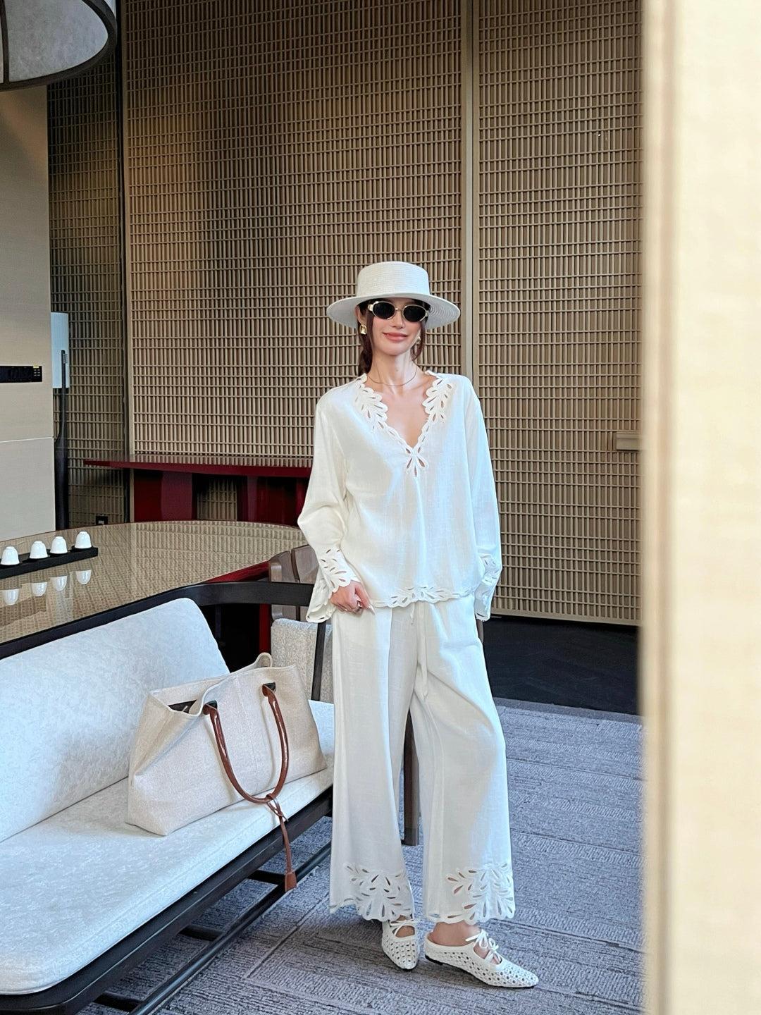 Max New embroidery suit