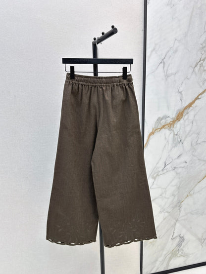 Max New embroidery suit