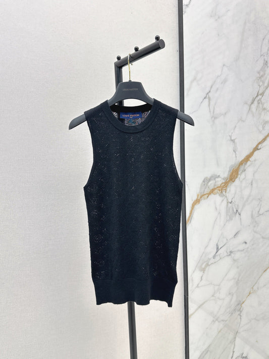 Louis New sleeveless vest