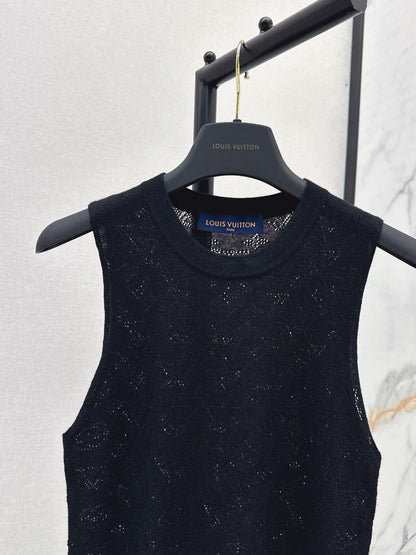 Louis New sleeveless vest