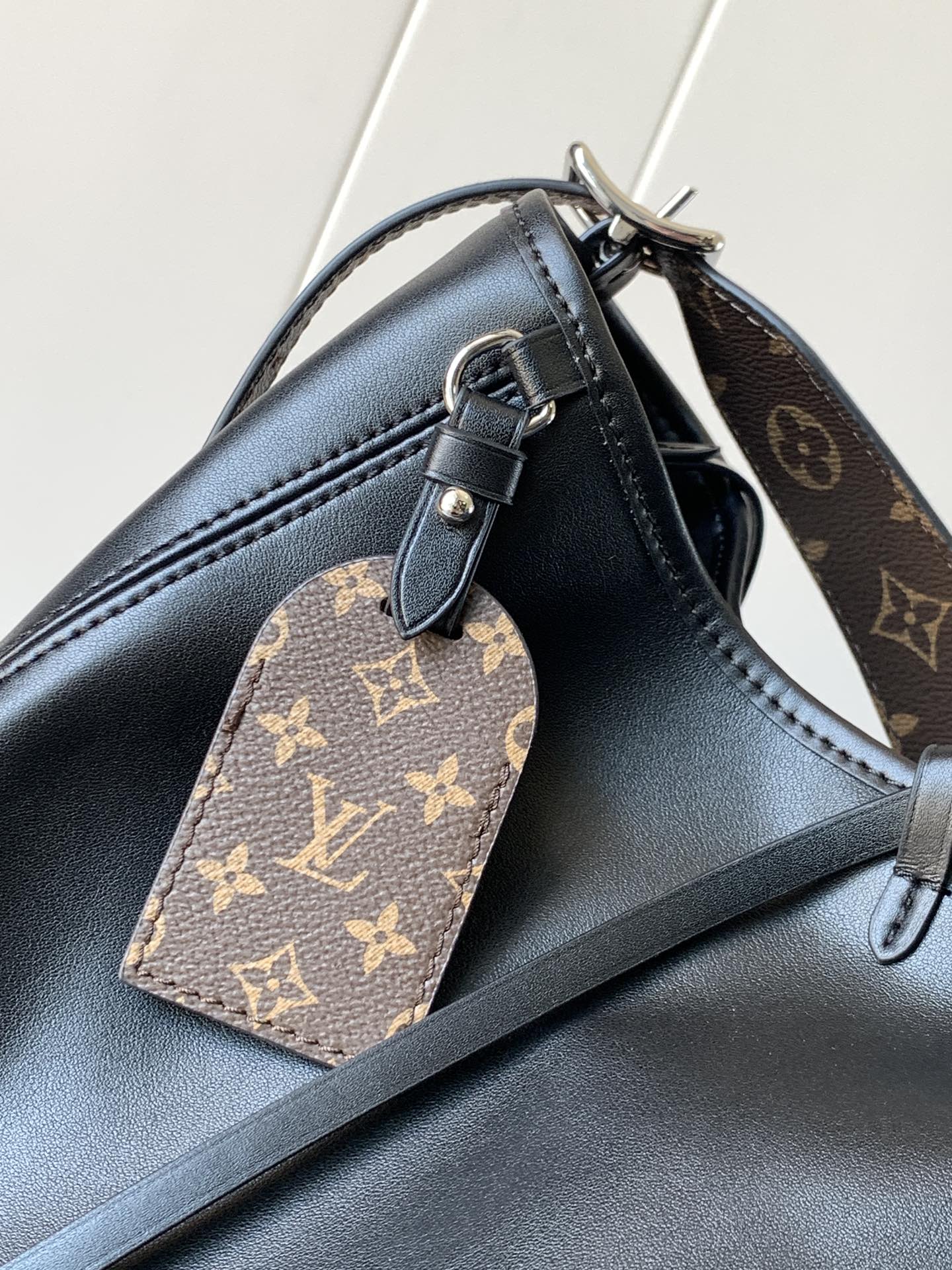 New 💯 ladies' bags