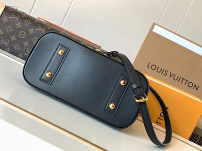 New 💯 ladies' bags