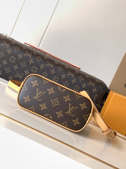 New 💯 ladies' bags