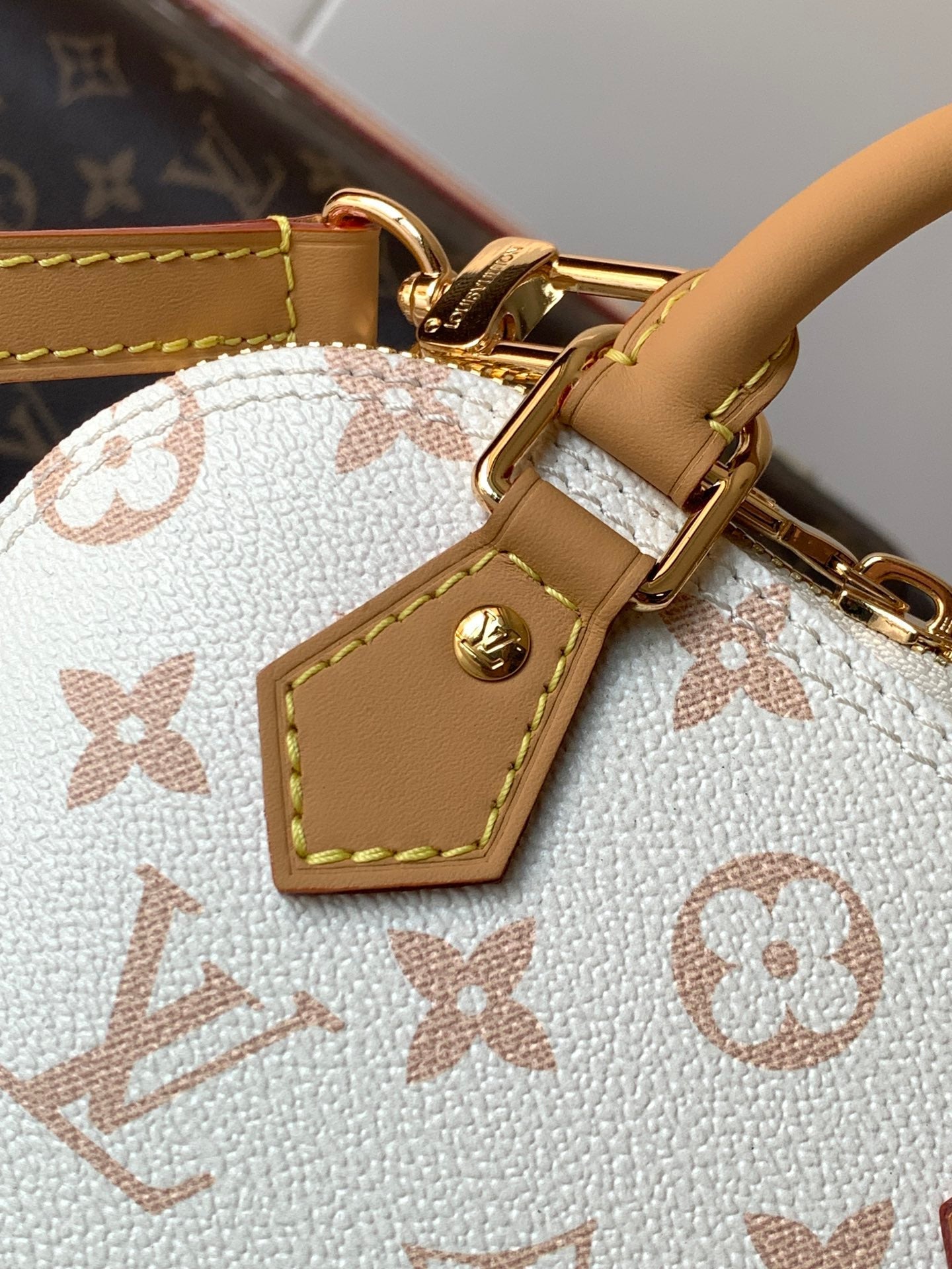 New 💯 ladies' bags