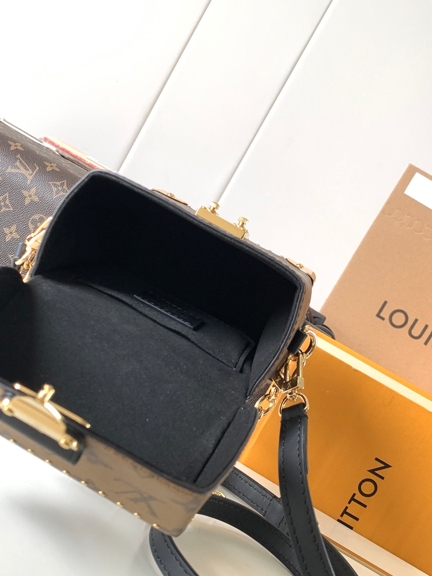 New 💯 ladies' bags