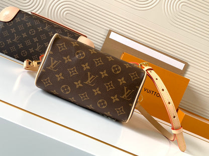 New 💯 ladies' bags