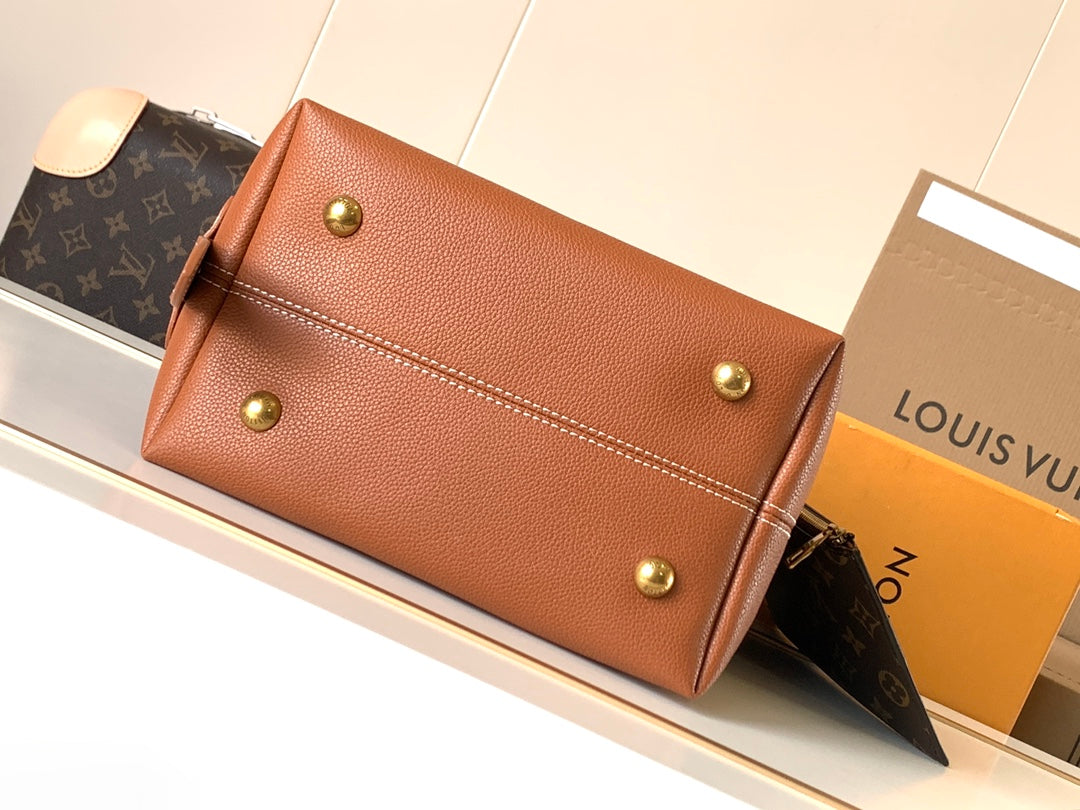 New 💯 ladies' bags