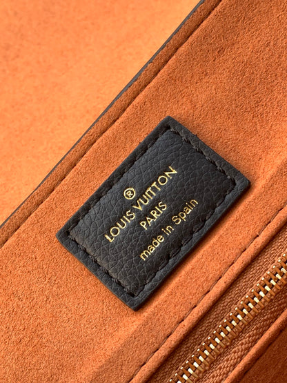 New 💯 ladies' bags