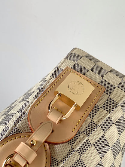 New 💯 ladies' bags