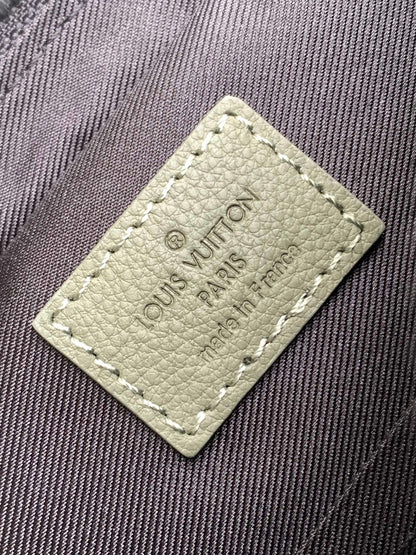 New 💯 ladies' bags