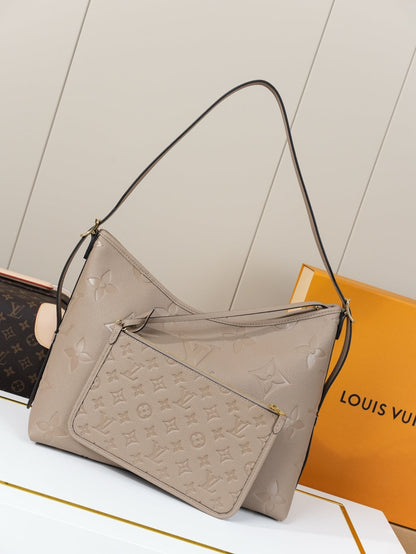 New 💯 ladies' bags