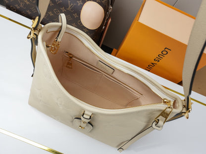 New 💯 ladies' bags