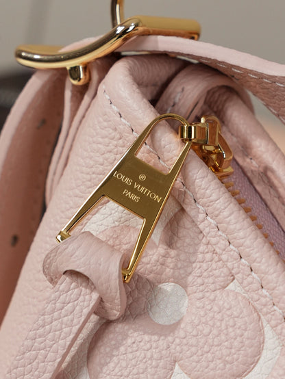 New 💯 ladies' bags