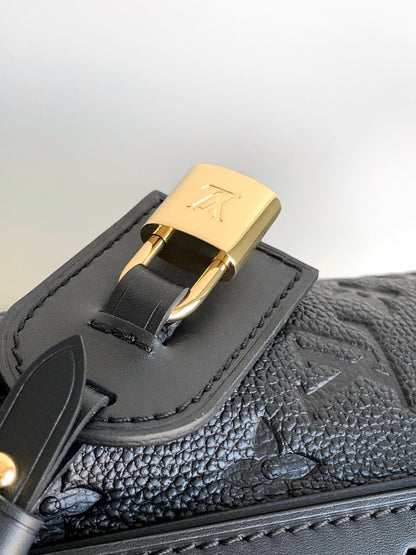 New 💯 ladies' bags