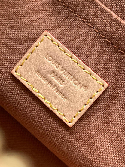 New 💯 ladies' bags