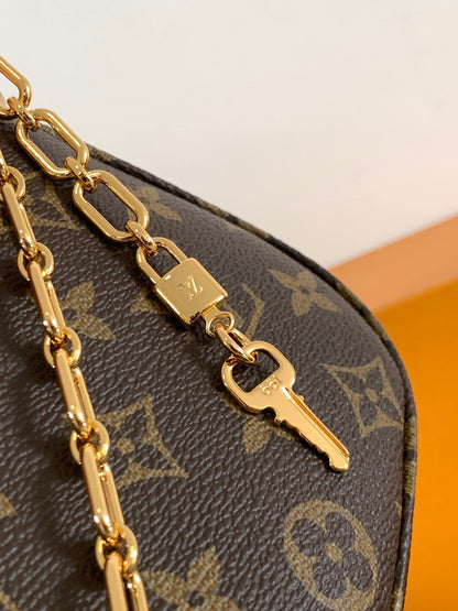 New 💯 ladies' bags