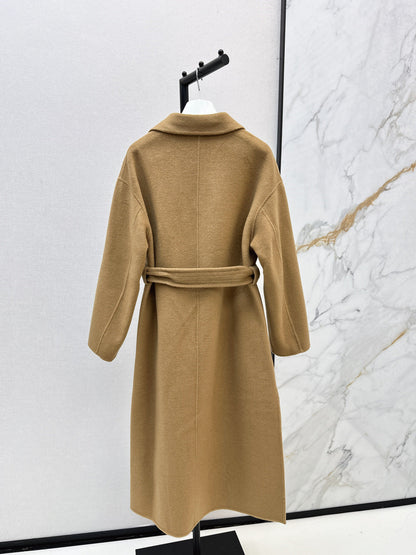Loe New Belted coat