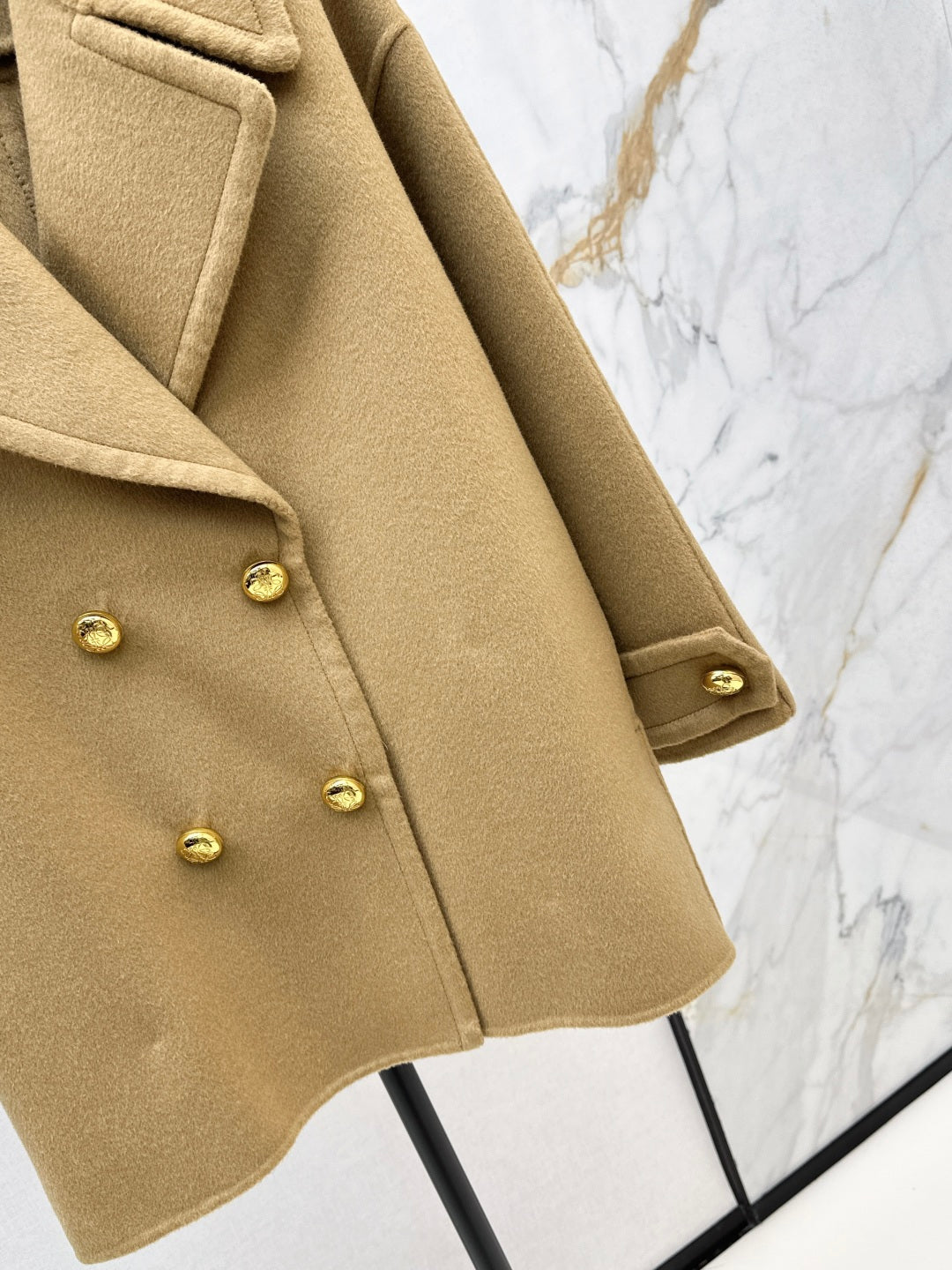 Loe New mid-length coat