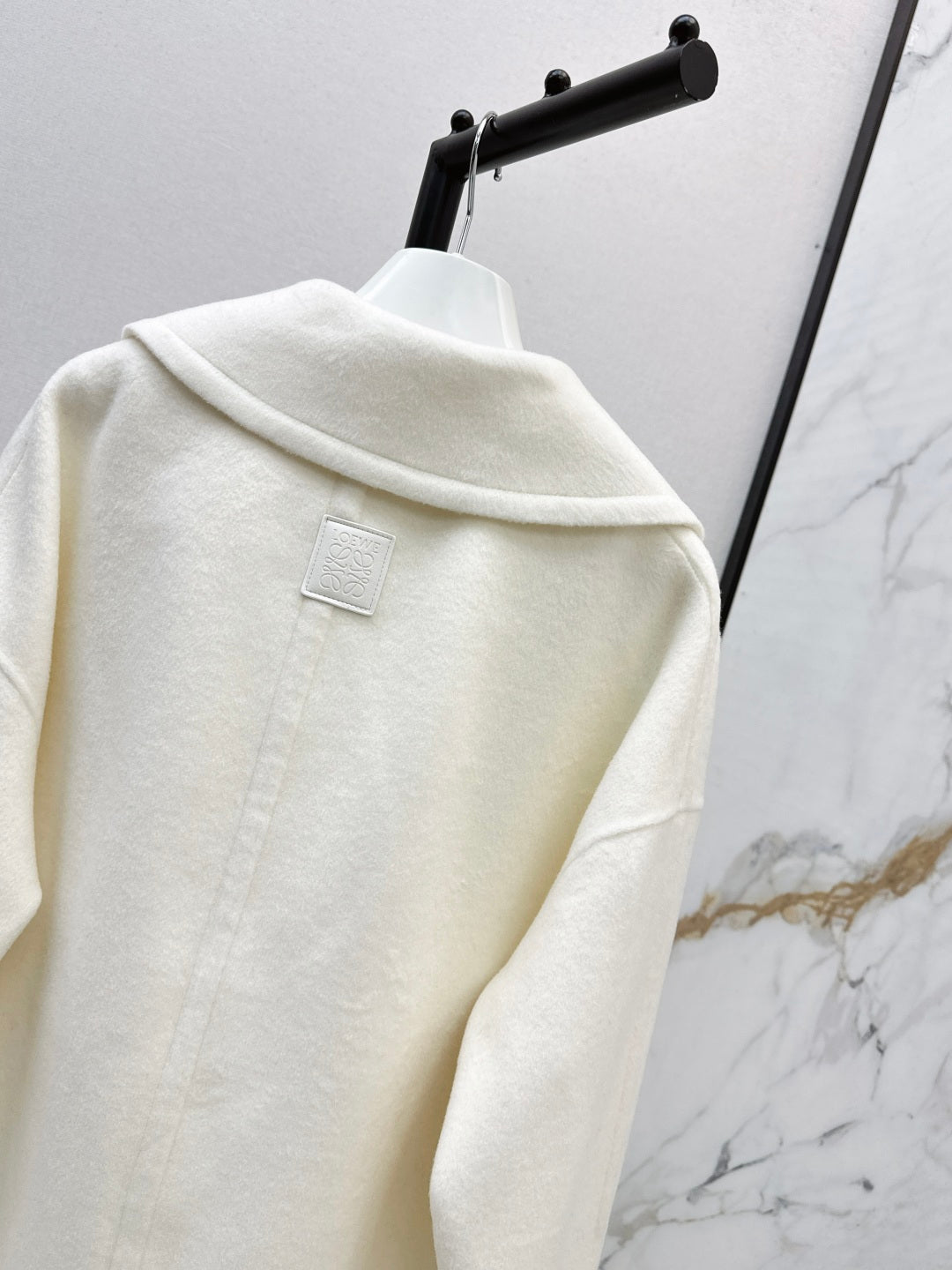 Loe New mid-length coat