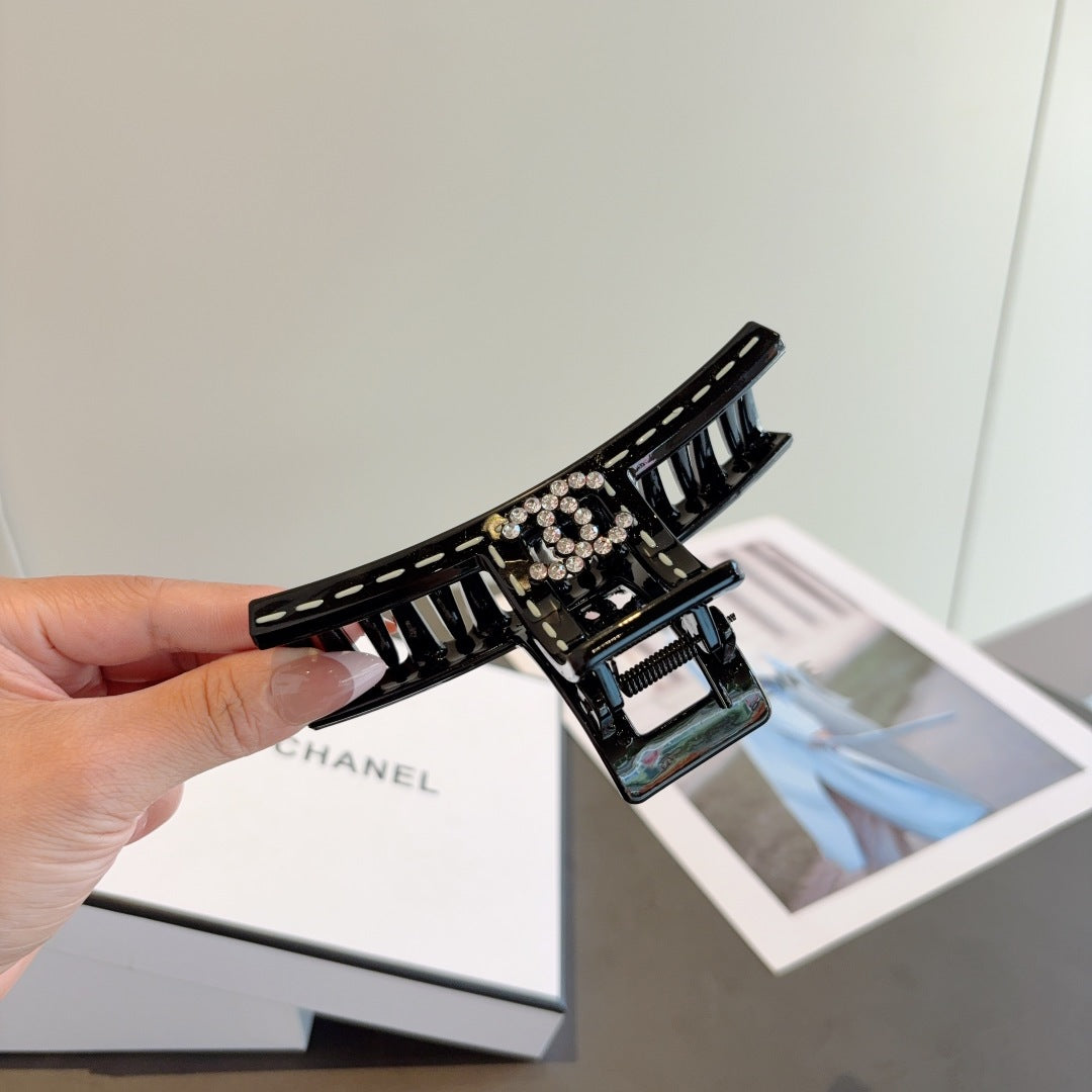 Chan High-looking one-word gripper