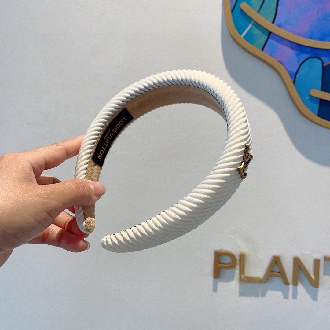 Louis New striped hair clip