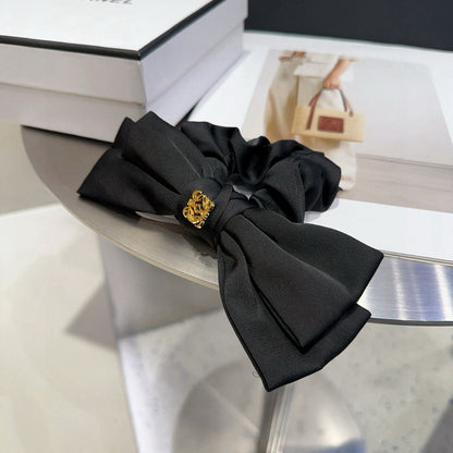 Loe Alphabet hair ties fashionable items