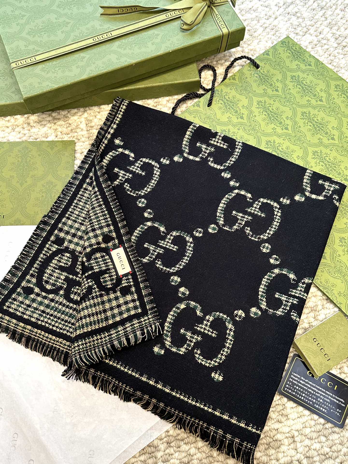 Guc classic double G printed cashmere scarf