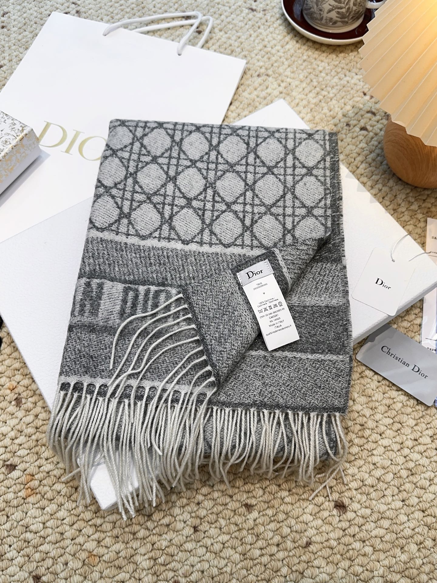 CD New style 100% cashmere scarf with cannage pattern