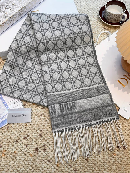 CD New style 100% cashmere scarf with cannage pattern