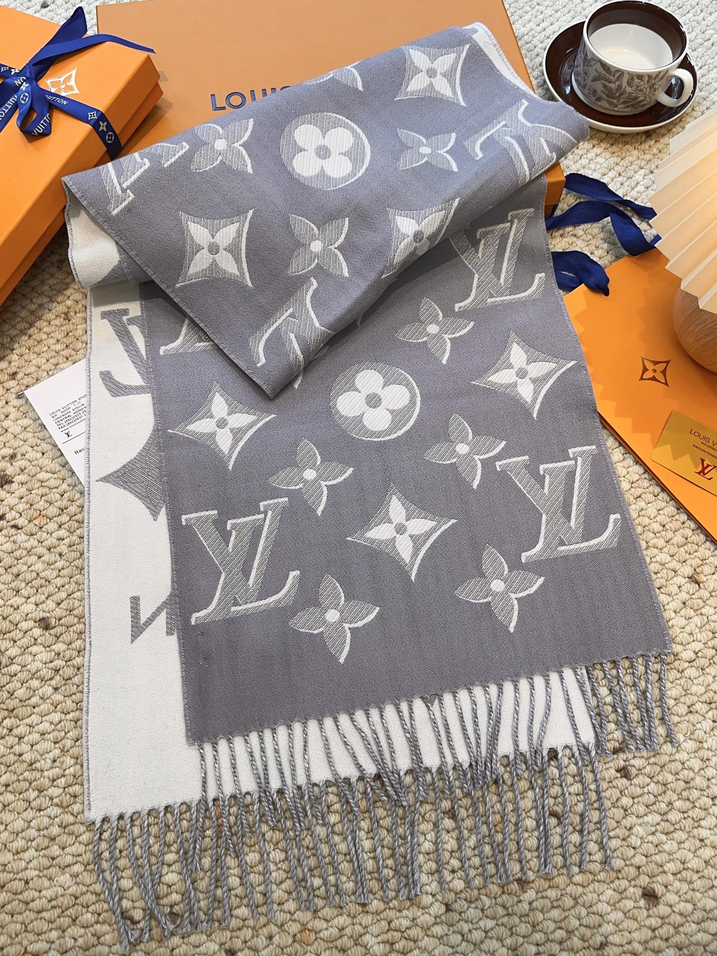 Louis gold classic pattern fringed scarf