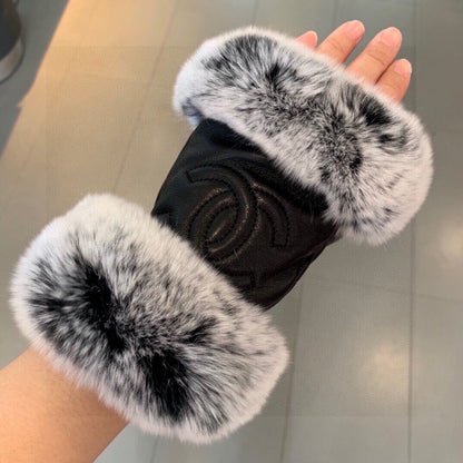 Chan autumn and winter short double lazy rabbit fur gloves