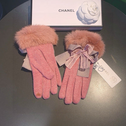 Chan Autumn and winter lazy rabbit fur wool gloves