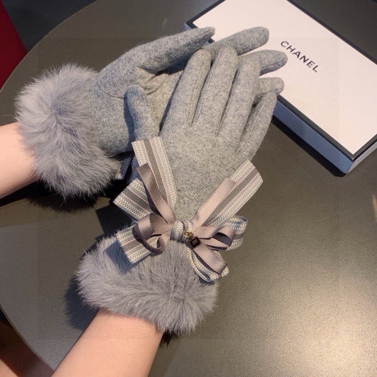 Chan Autumn and winter lazy rabbit fur wool gloves