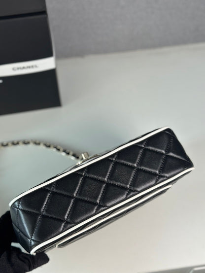 New 💯 ladies' bags