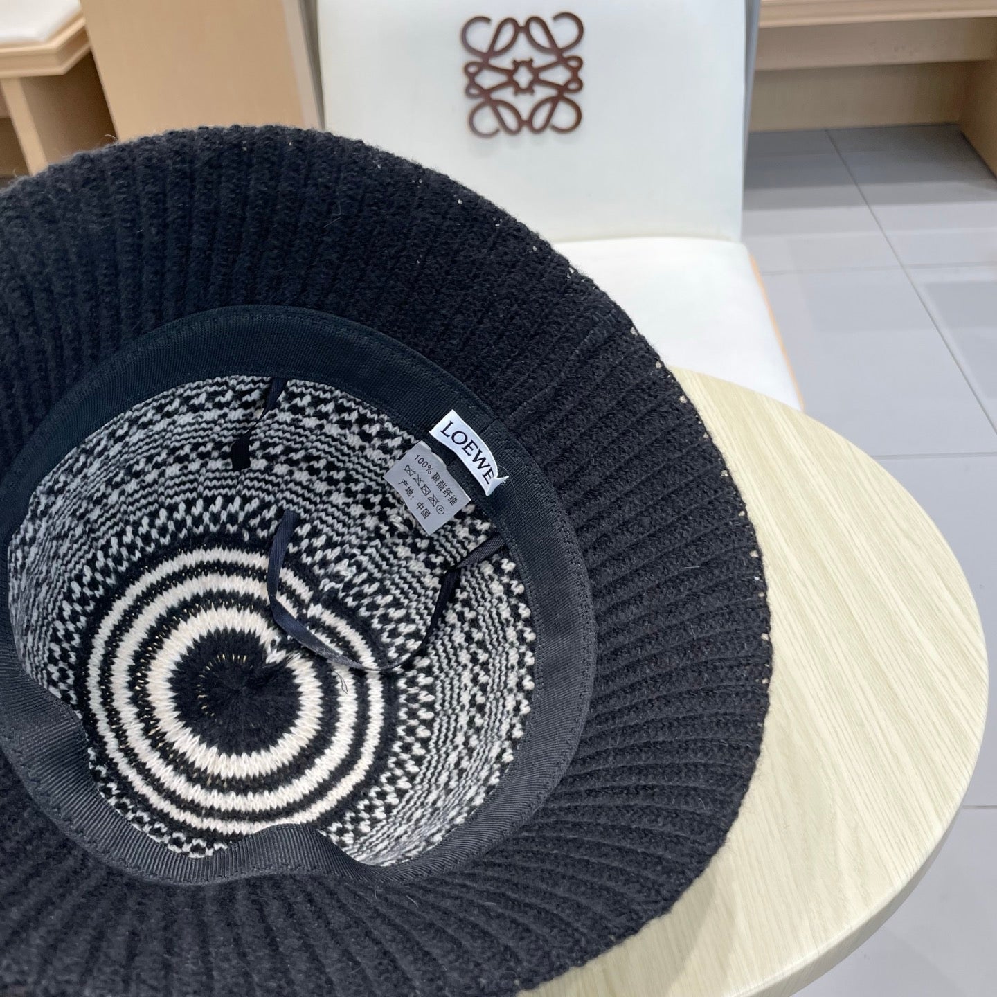 Loe autumn and winter striped knitted bucket hat