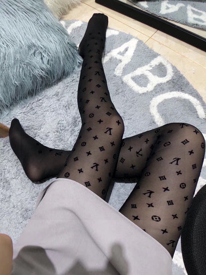 Louis one piece flocked stockings