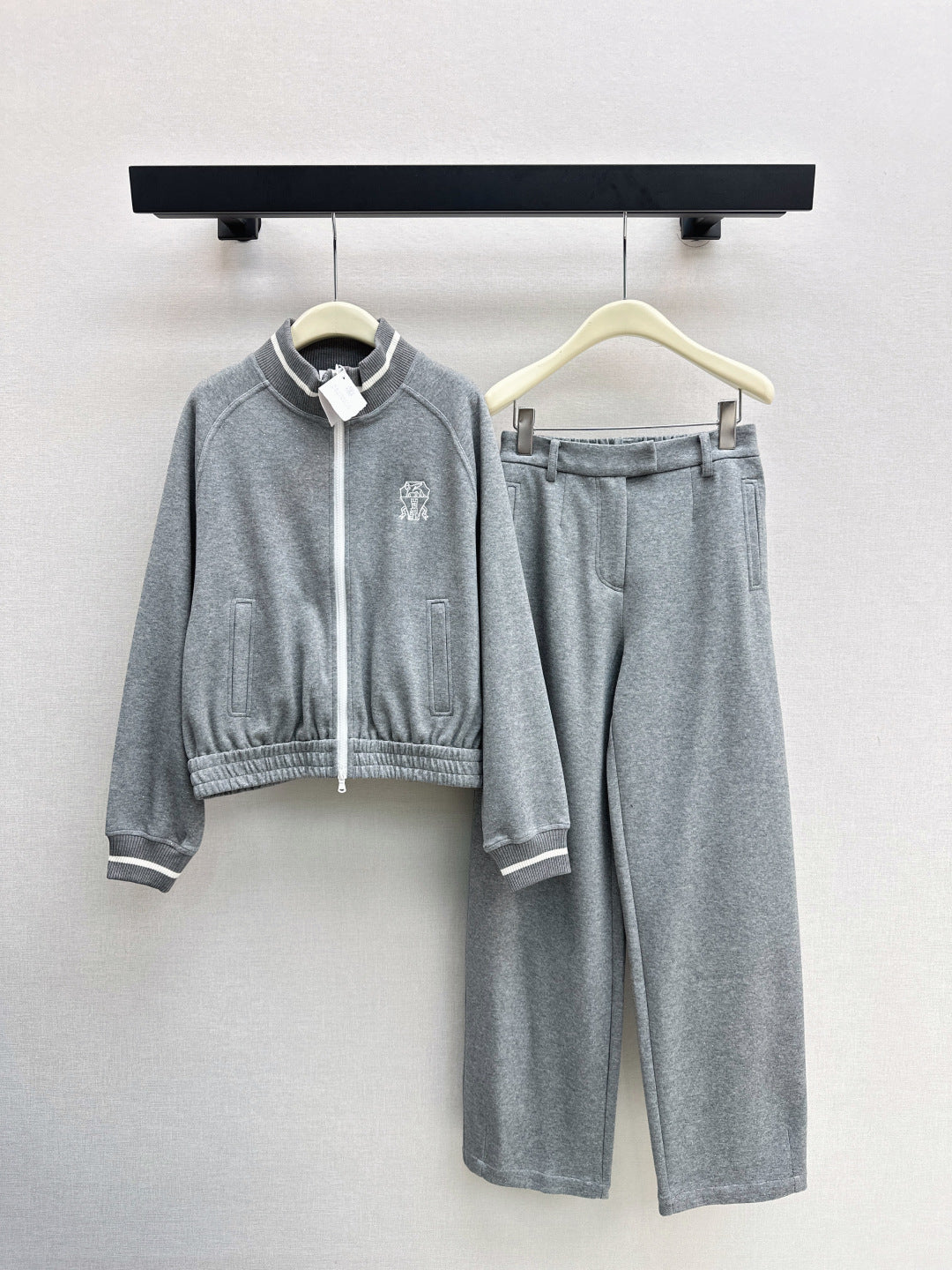 Brune New casual suit