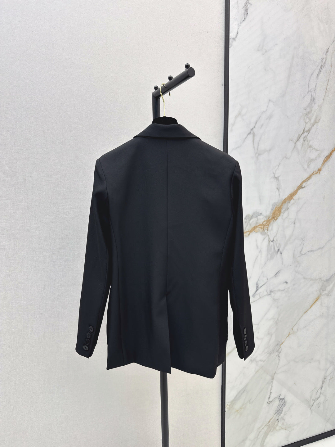 Chan New Brooch Blazer