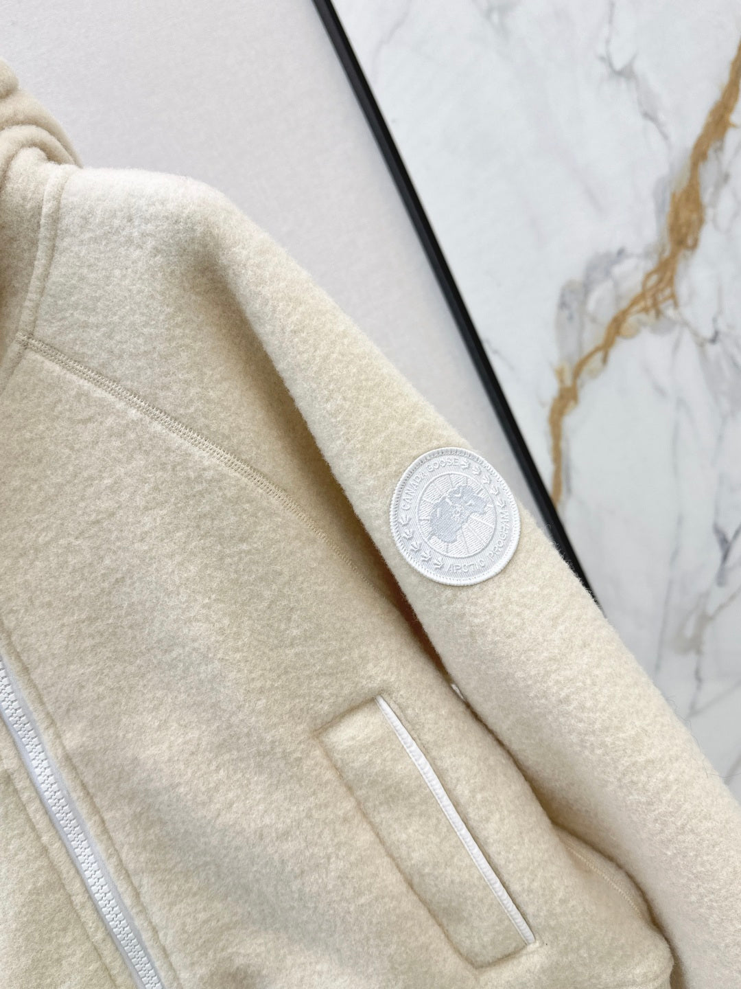 Canada New hooded jacket