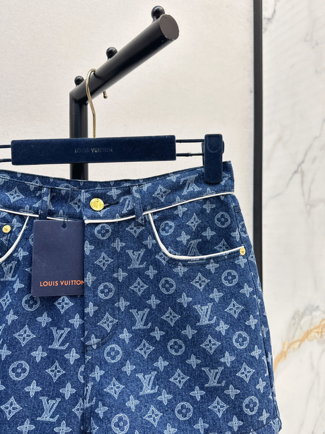 Louis New jacquard shorts