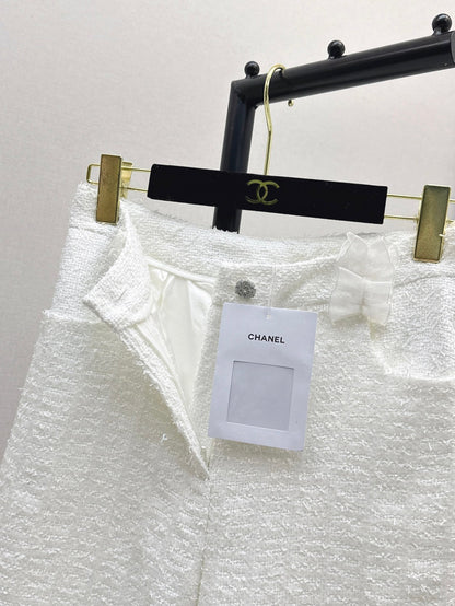 Chan New woven pants