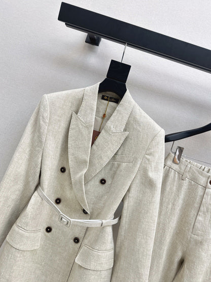 Loro New linen suit